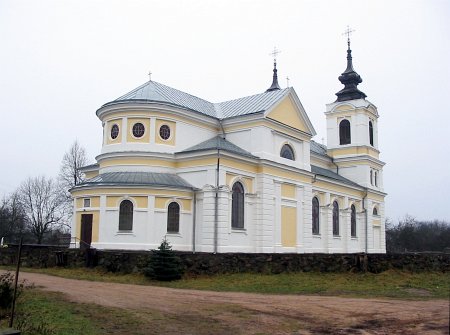 Бенякони, костел св. Иоанна Крестителя